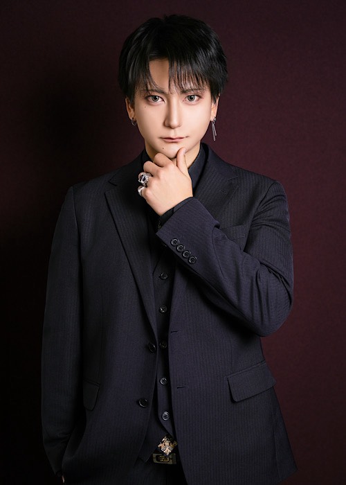 藍　紫苑